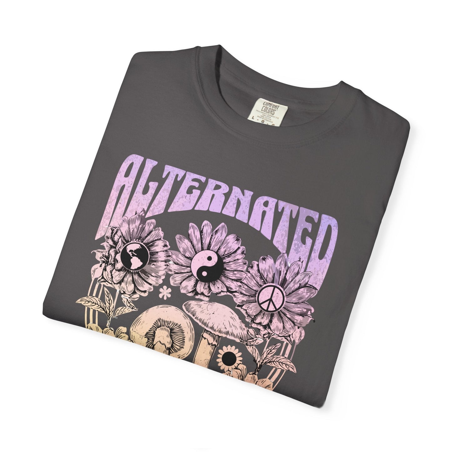 Psychedelic Mushroom T-Shirt with Vintage Hippie Design - Retro Style