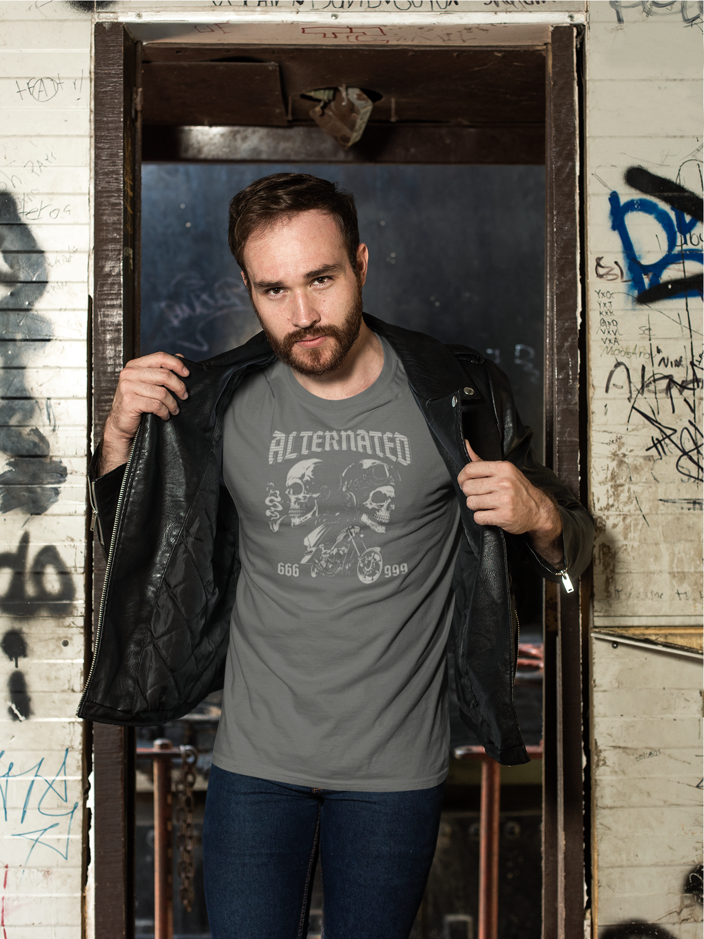 Biker skull unisex t-shirt - Bold & adventurous design