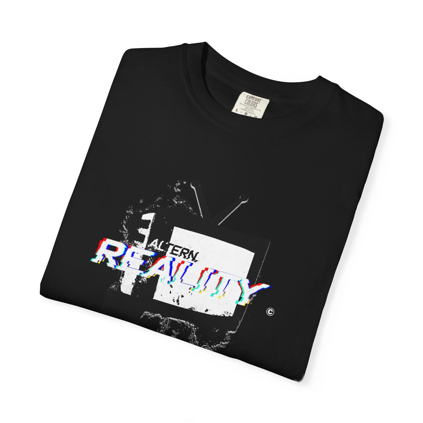 TV glitch t-shirt: Bold graphic design and edgy style
