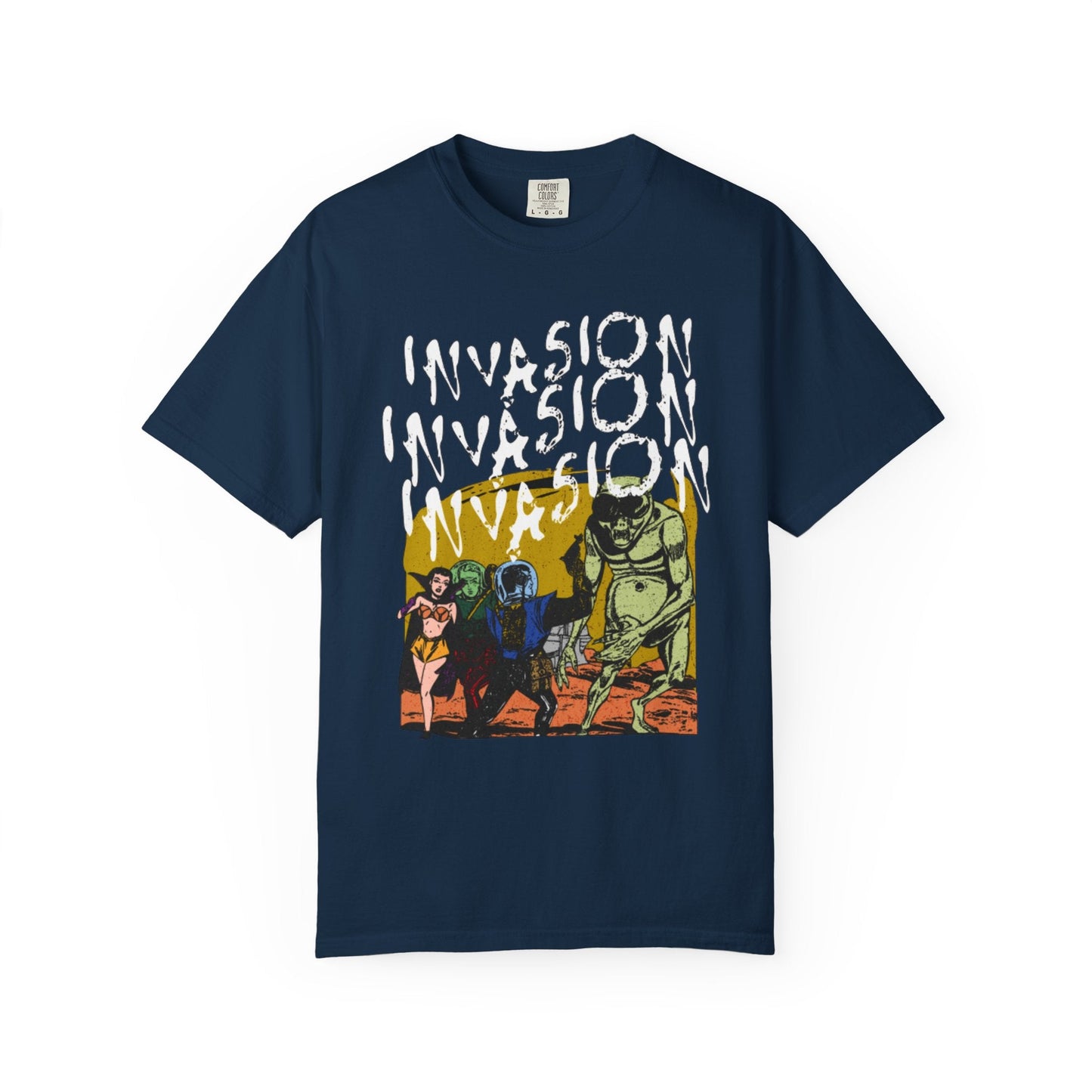 Graphic T-Shirt - Alien Invasion Sci-Fi Vintage Design Tee