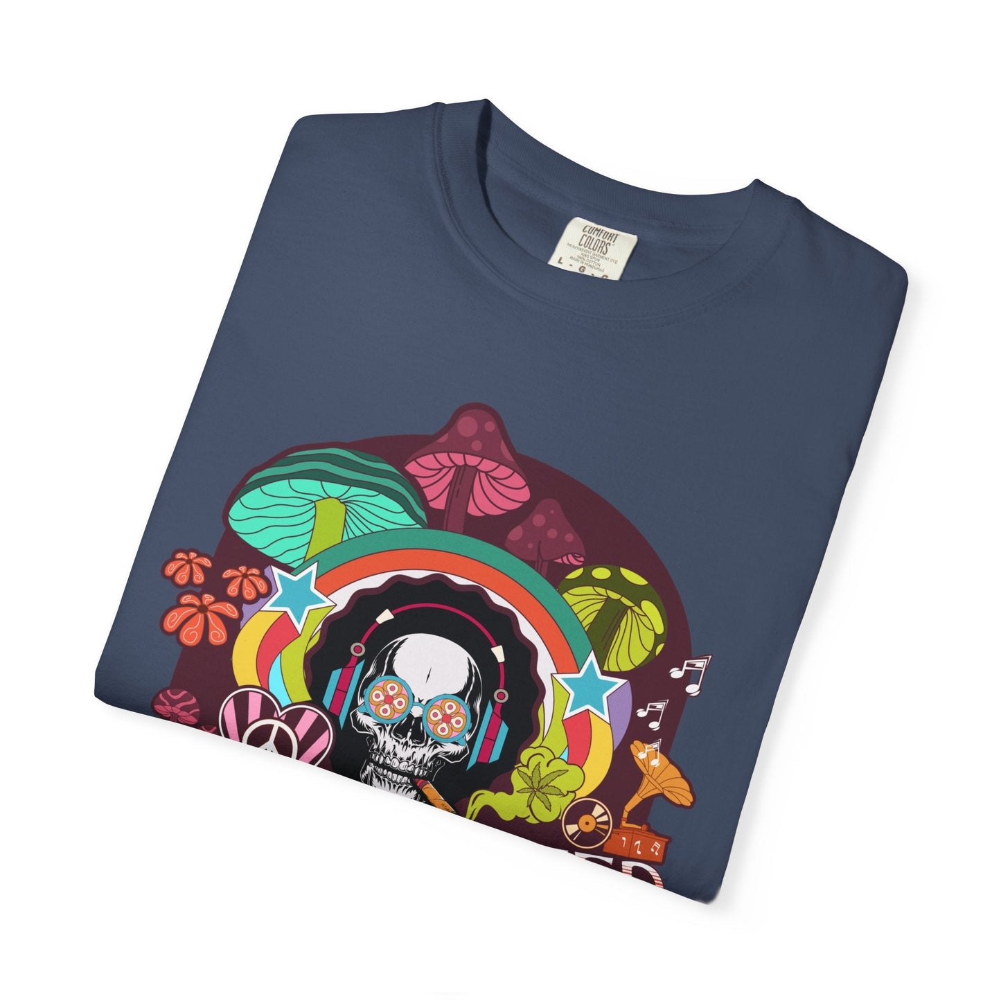 Alien t-shirt - Lovingly terrestrial fParty skull - Psychedelic alien t-shirt for Sci-Fi enthusiasts | Trendy & durableor sci-fi enthusiasts