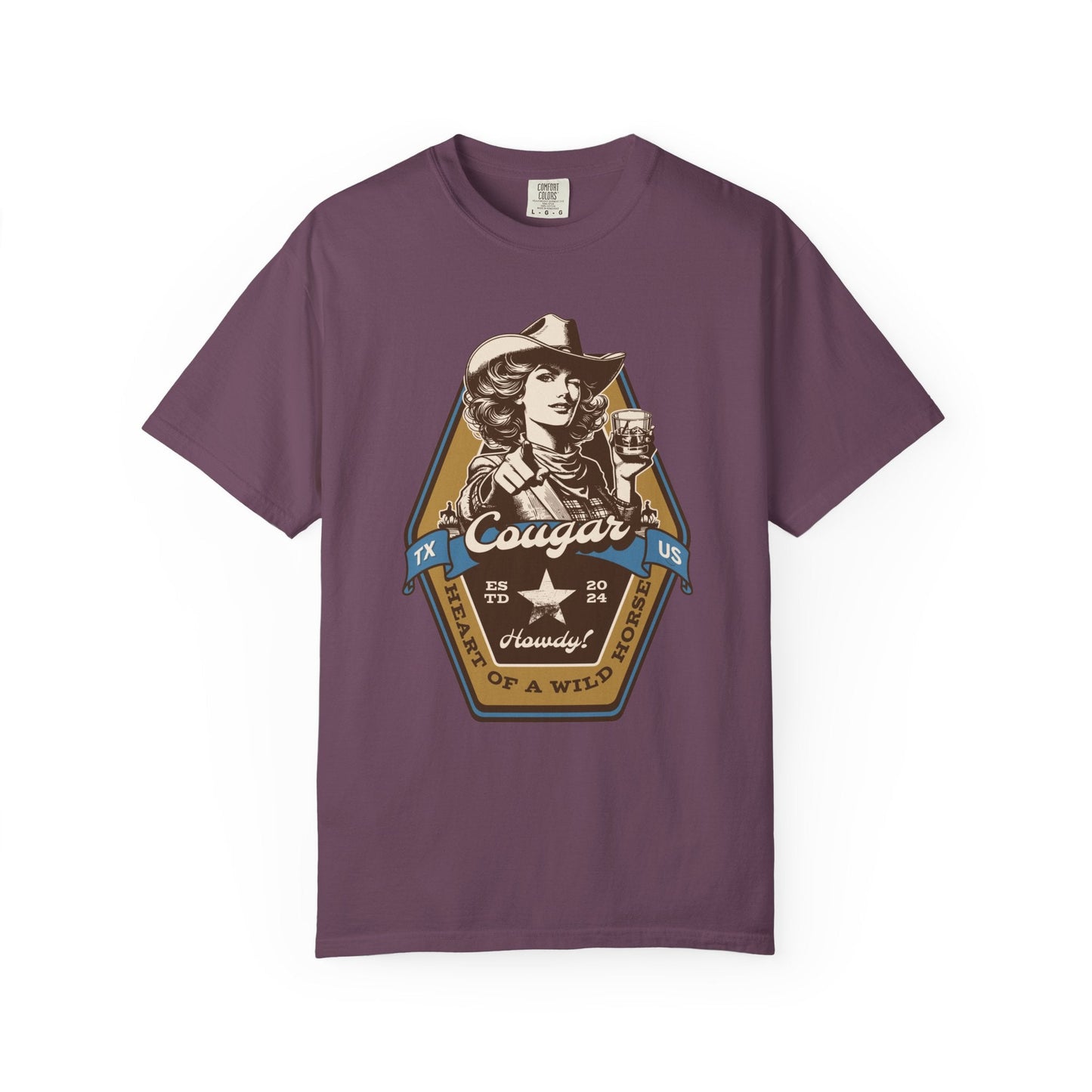 Cougar beer stylish  t-shirt for men - Retro adventure look