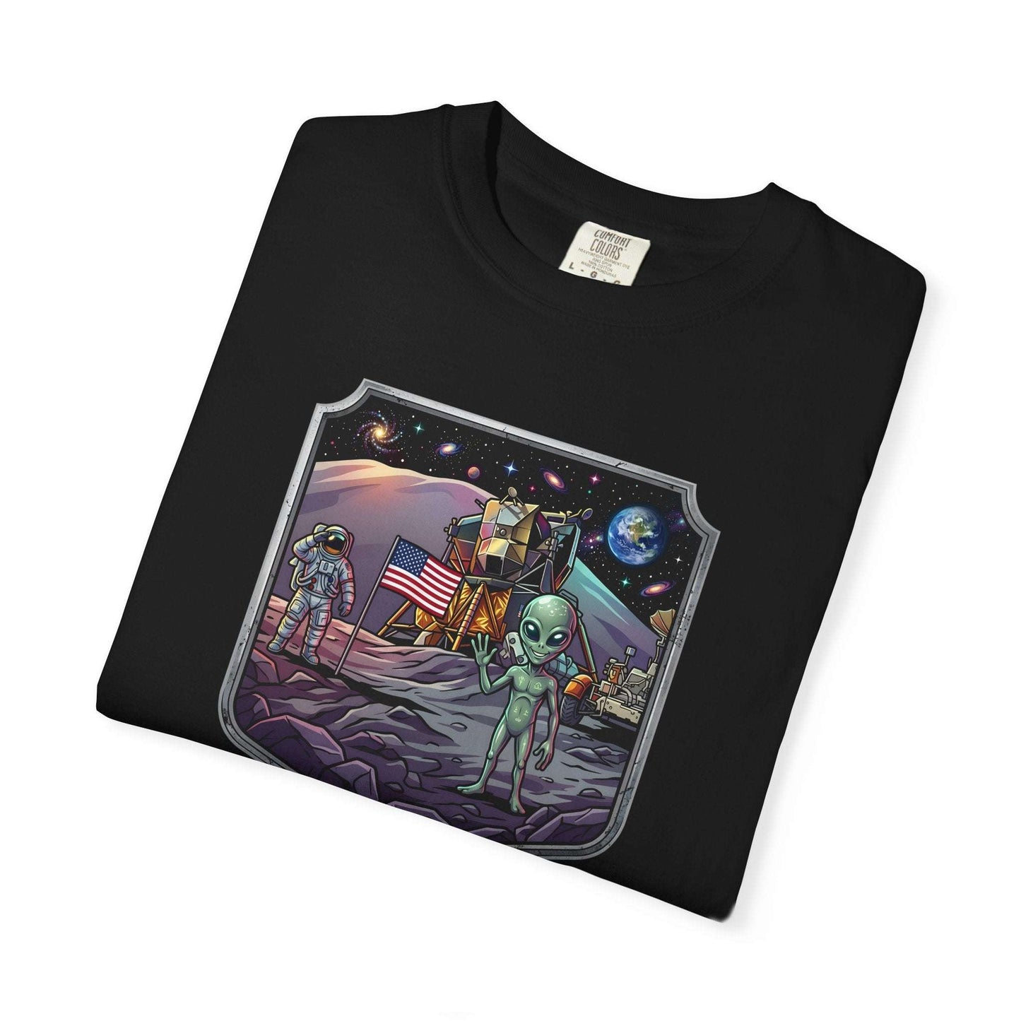 Moon Landing 1969 – Astronaut & Alien T-Shirt