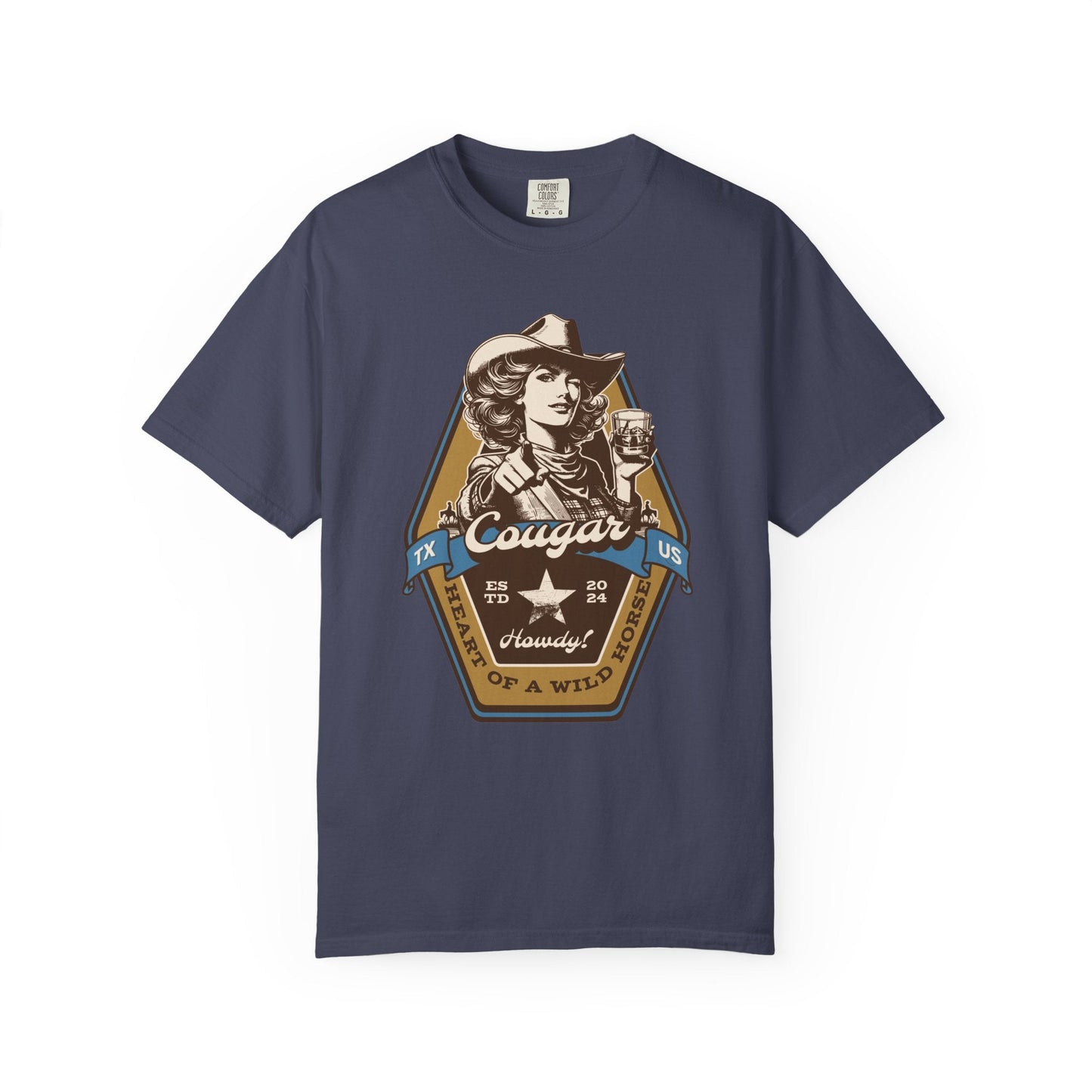 Cougar beer stylish  t-shirt for men - Retro adventure look