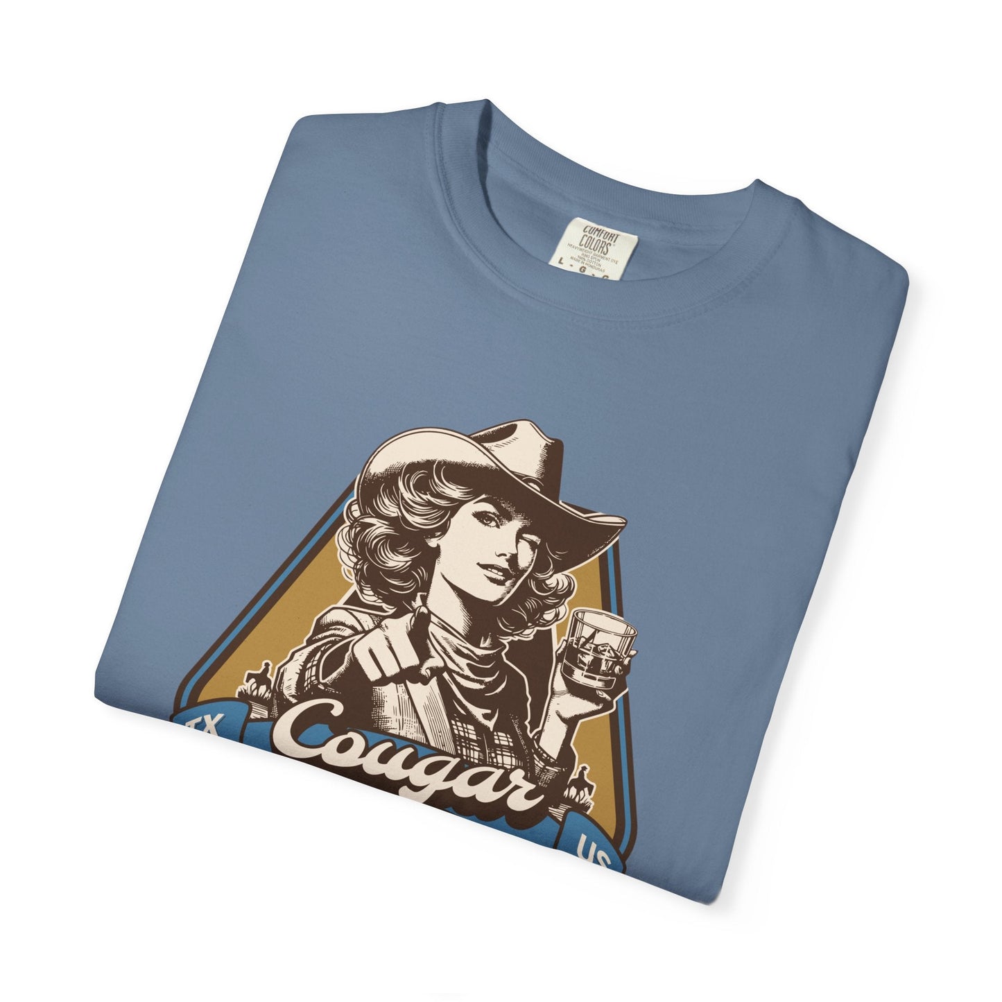 Cougar beer stylish  t-shirt for men - Retro adventure look