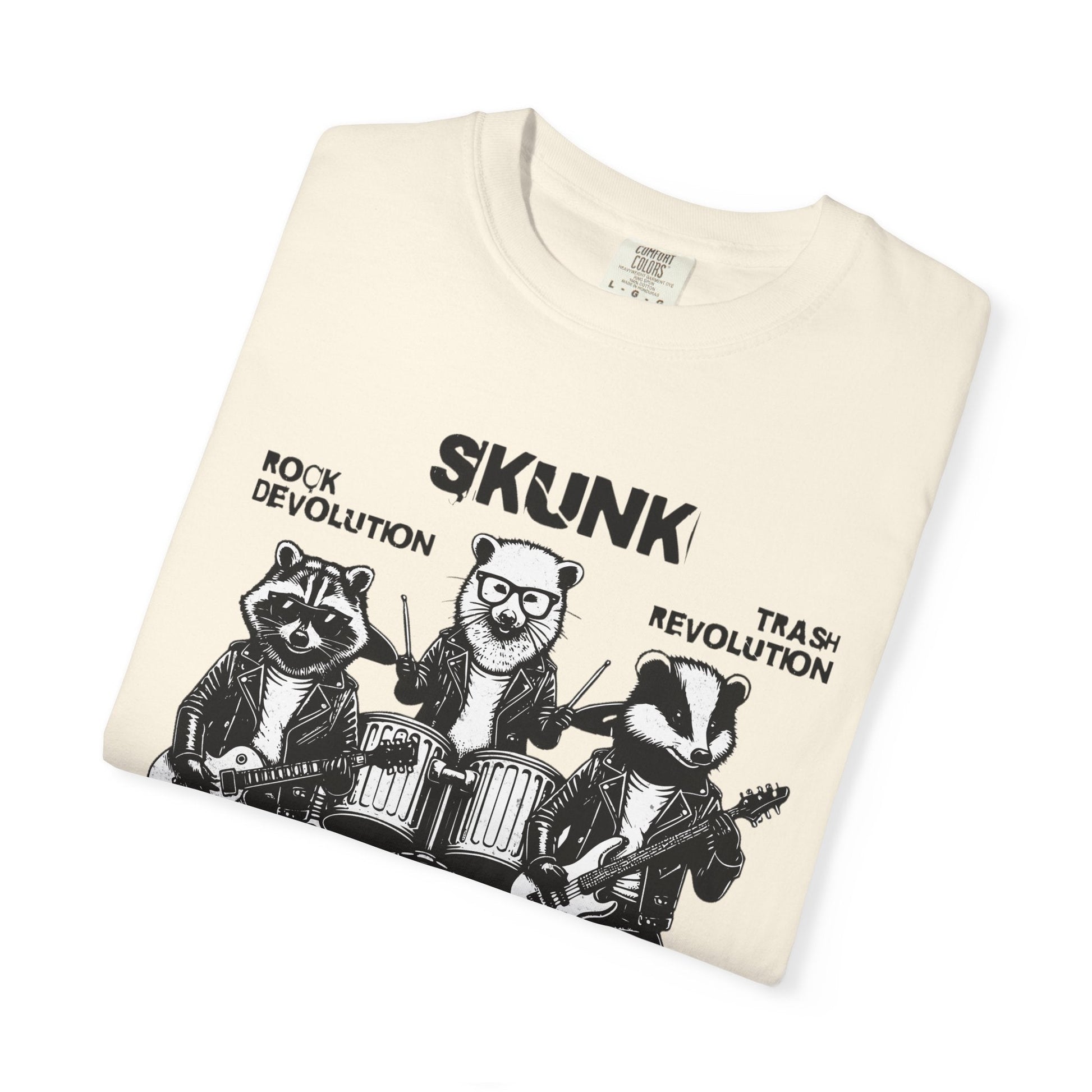 Vintage Skunk band t-shirt for rock music and cartoon fans
