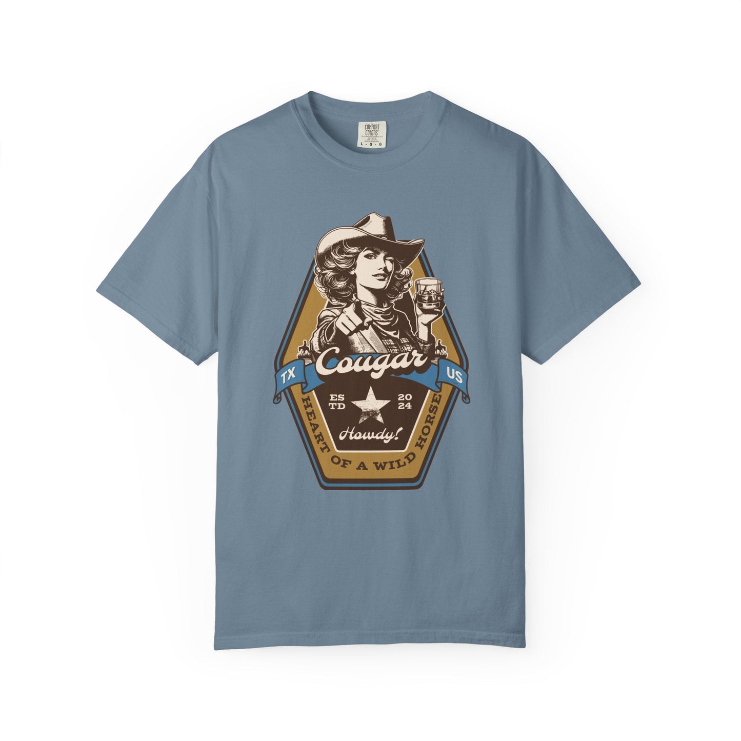 Cougar beer stylish  t-shirt for men - Retro adventure look