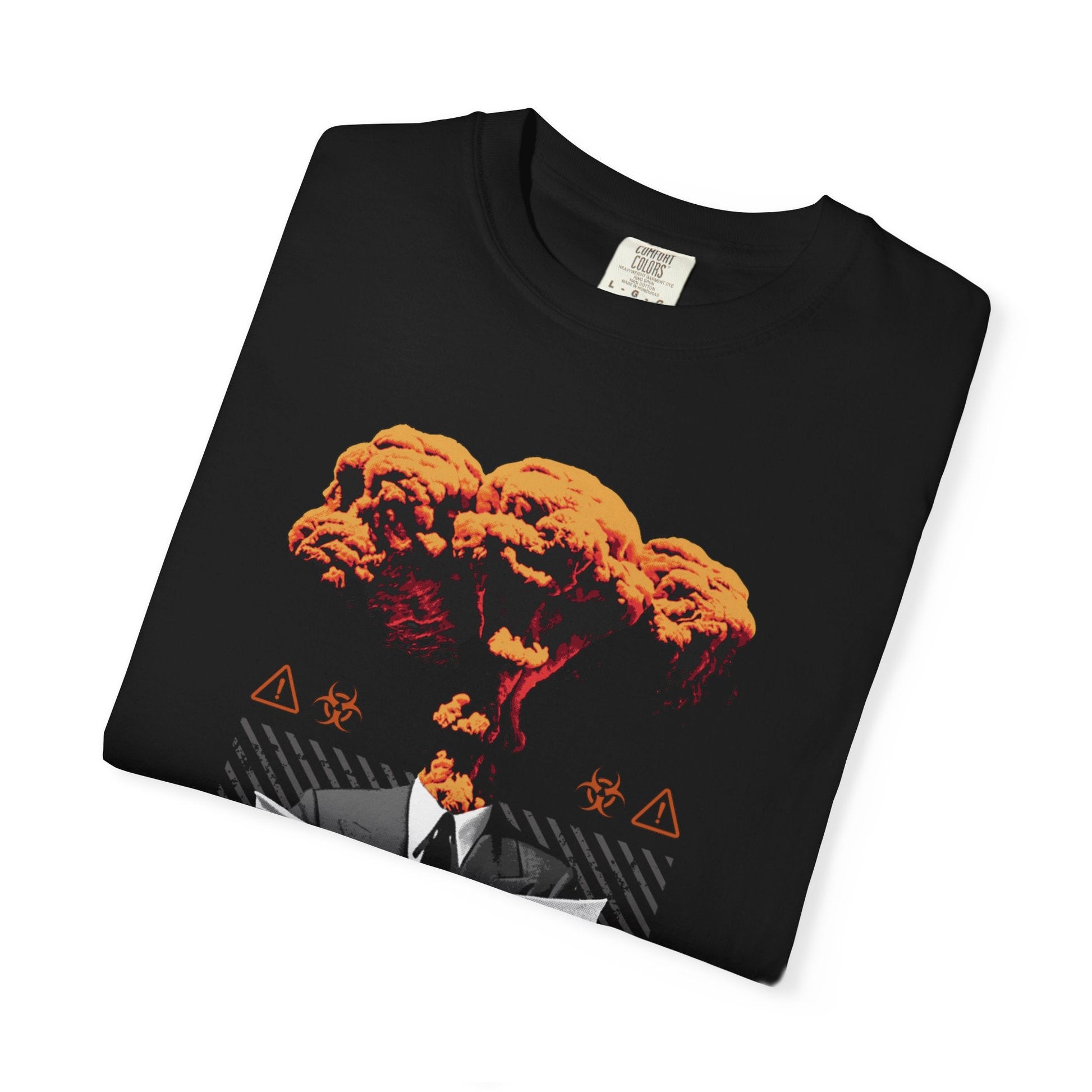 News chaos T-shirt: bold retro 80s style for statement
