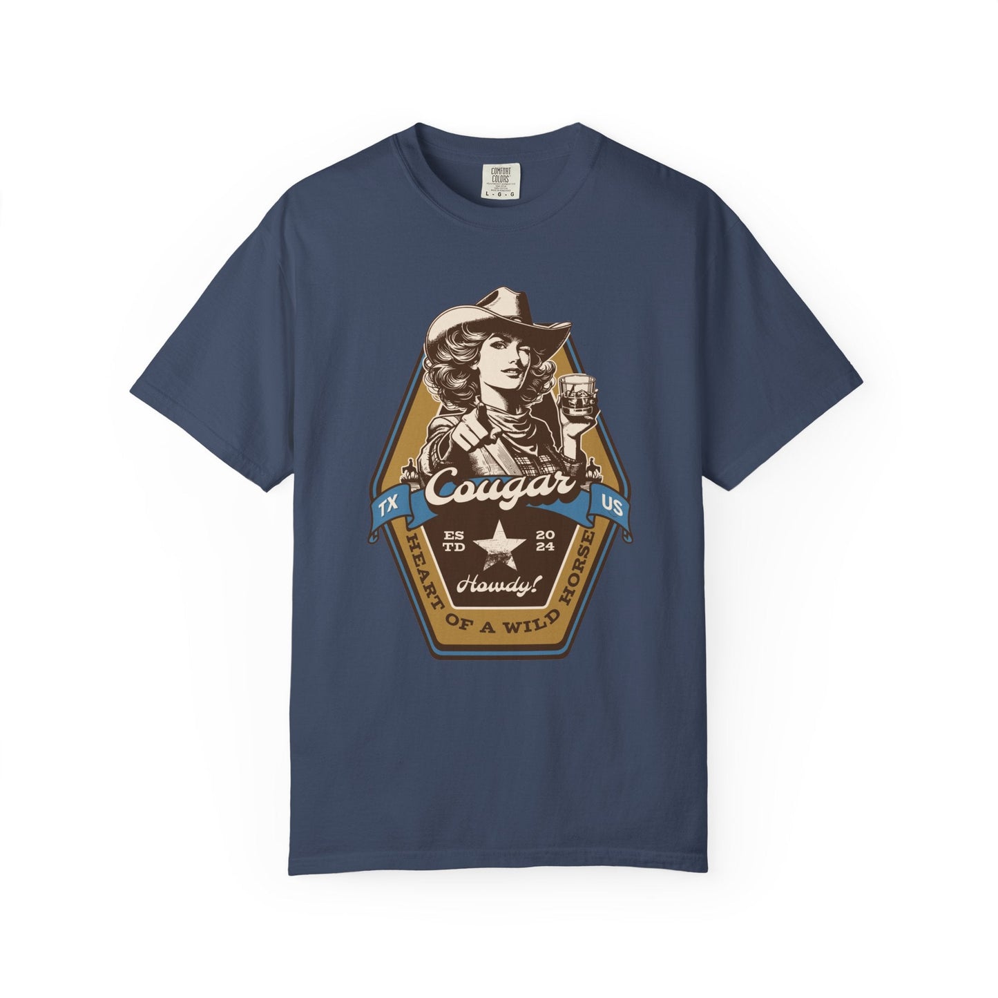 Cougar beer stylish  t-shirt for men - Retro adventure look