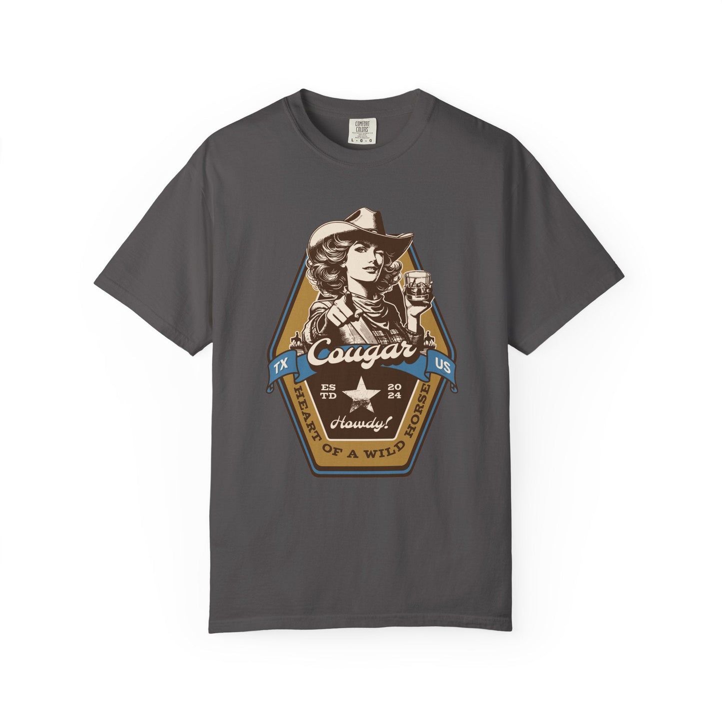 Cougar beer stylish  t-shirt for men - Retro adventure look