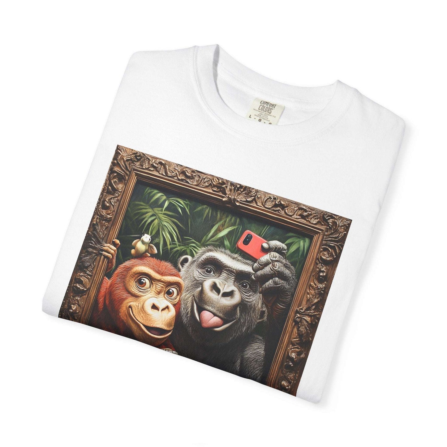 Jungle Friends T-shirt – Funny Apes Selfie in Jungle Frame