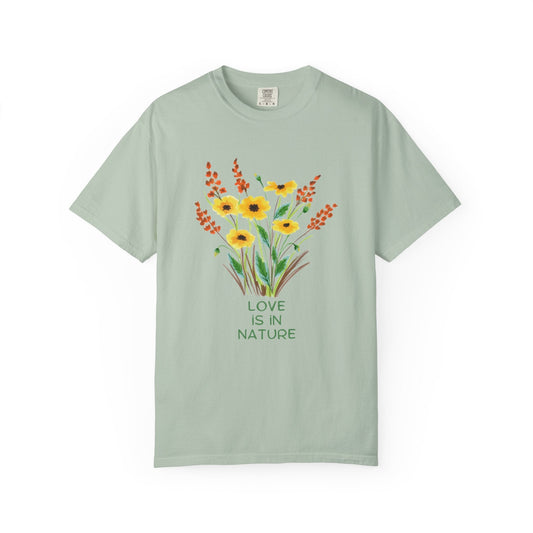 Nature love t-shirt with floral design – Eco-friendly fashion