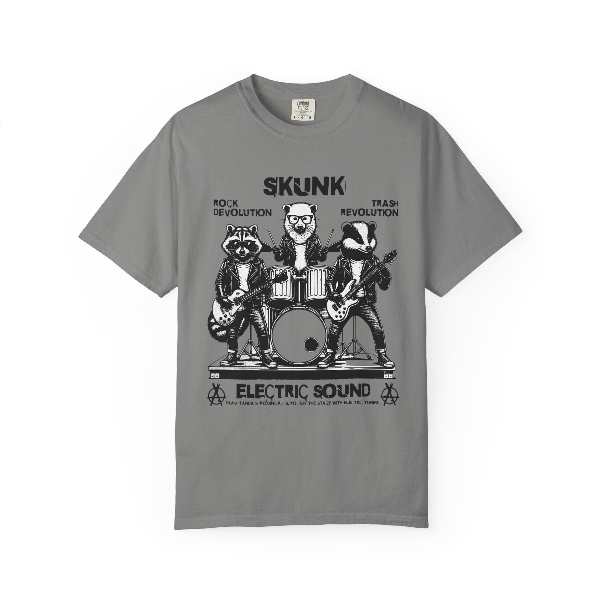 Vintage Skunk band t-shirt for rock music and cartoon fans