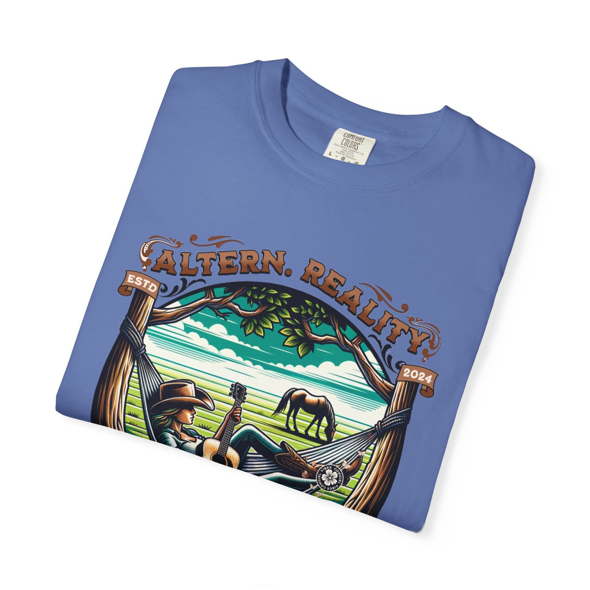 Guitar attitude design t-shirt - Relaxed cowgirl playful vibe