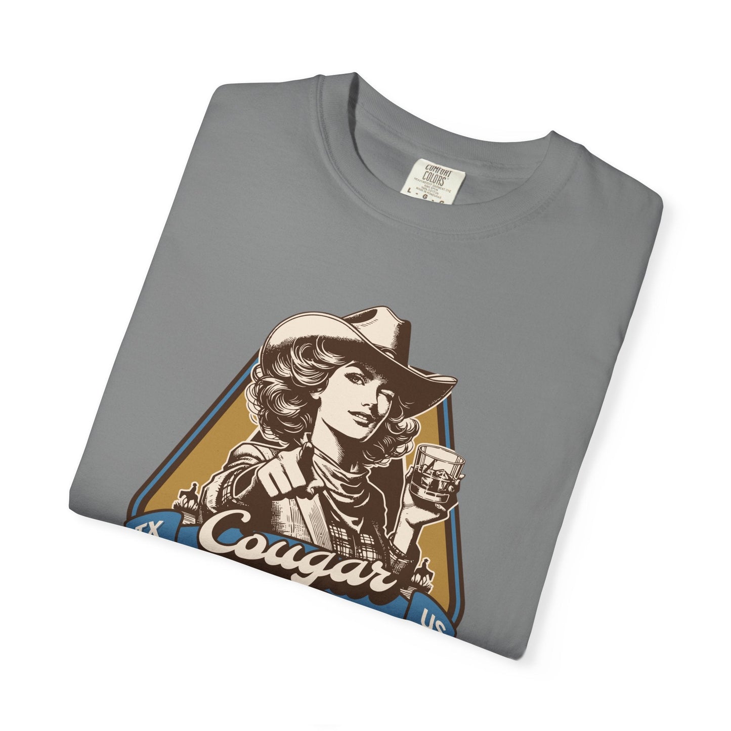 Cougar beer stylish  t-shirt for men - Retro adventure look