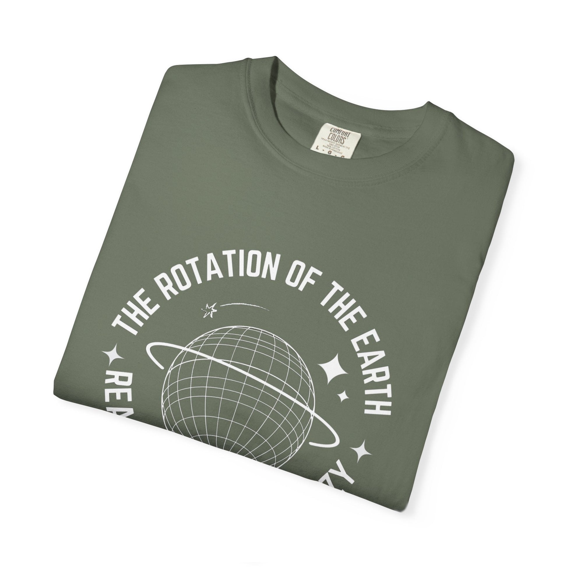 Earth rotation t-shirt - Unique globe design for adventure lovers
