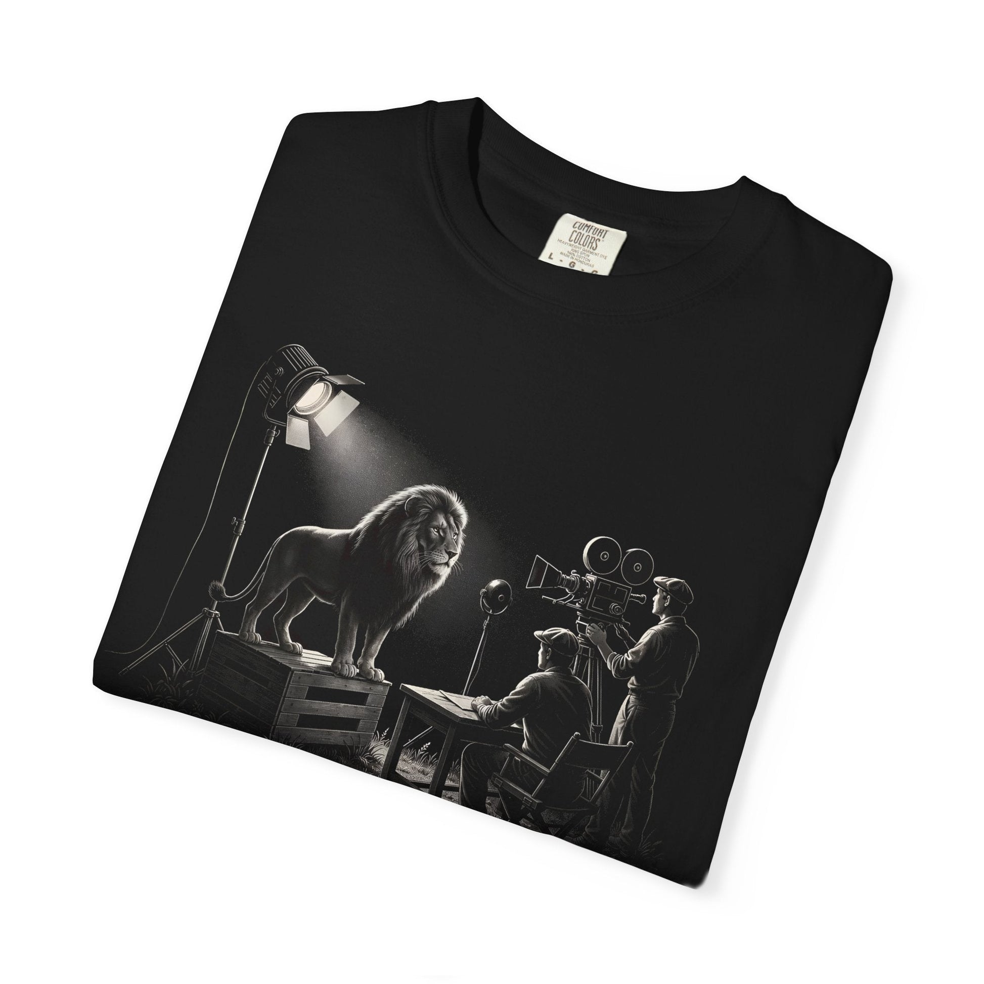 A lion's roar Unisex T-shirt for movie lovers