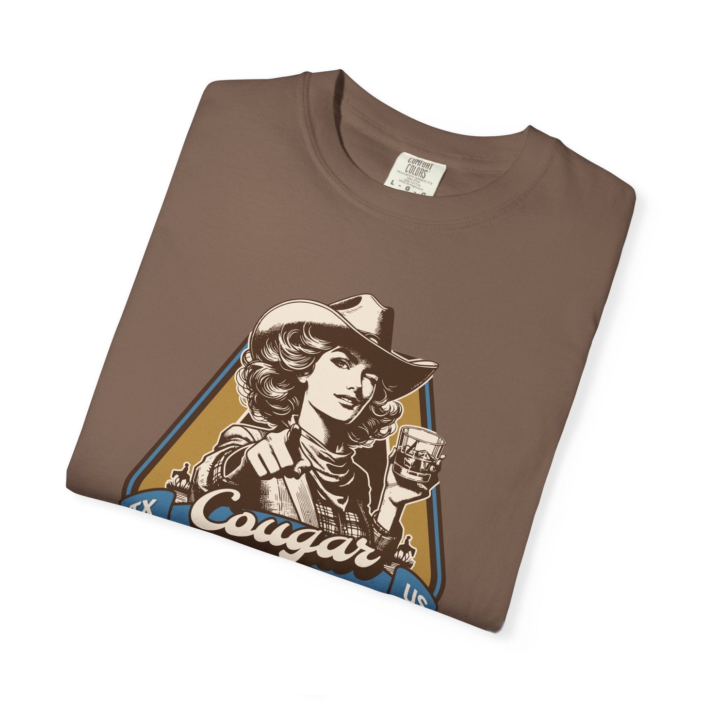 Cougar beer stylish  t-shirt for men - Retro adventure look