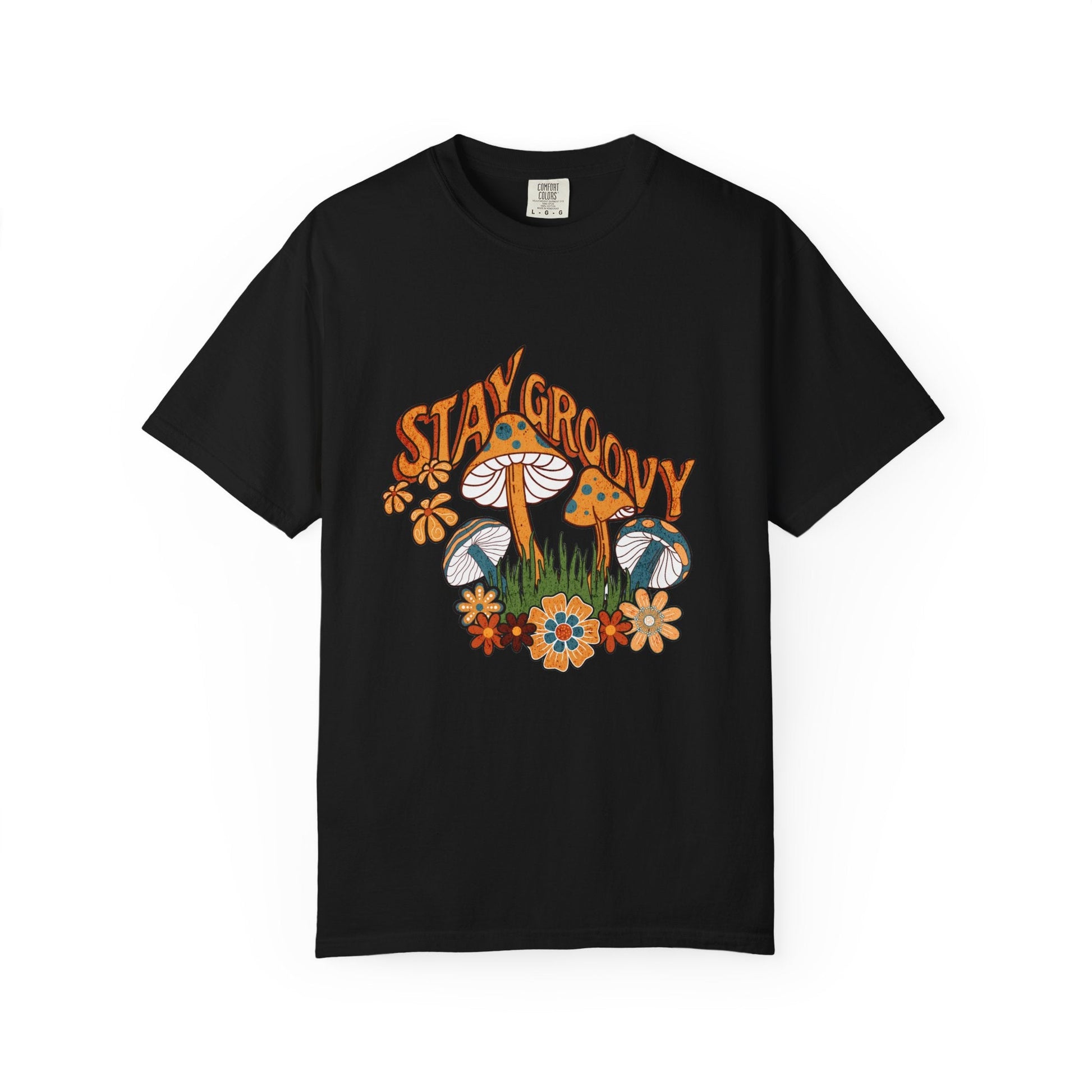 Stay groovy t-shirt with vintage mushroom design - Retro style tee
