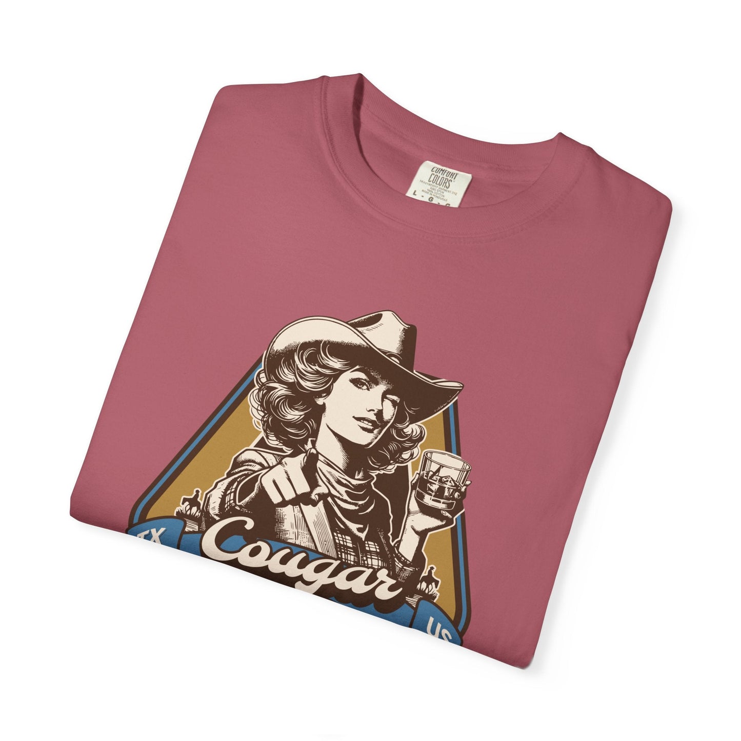 Cougar beer stylish  t-shirt for men - Retro adventure look