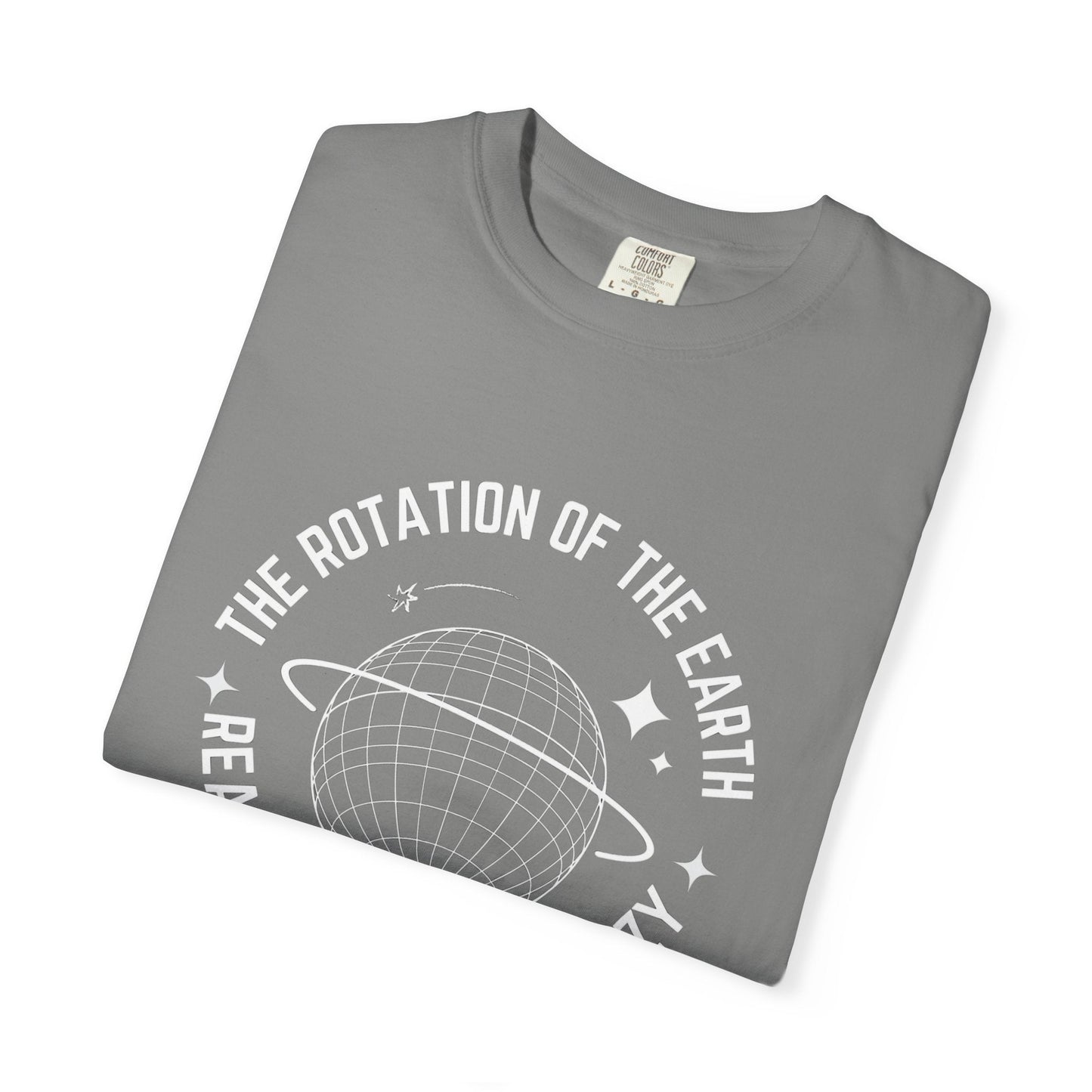 Earth rotation t-shirt - Unique globe design for adventure lovers